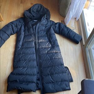 DOWN….SO WARM! Lands' End Black full length down Jacket coat long M 10/12